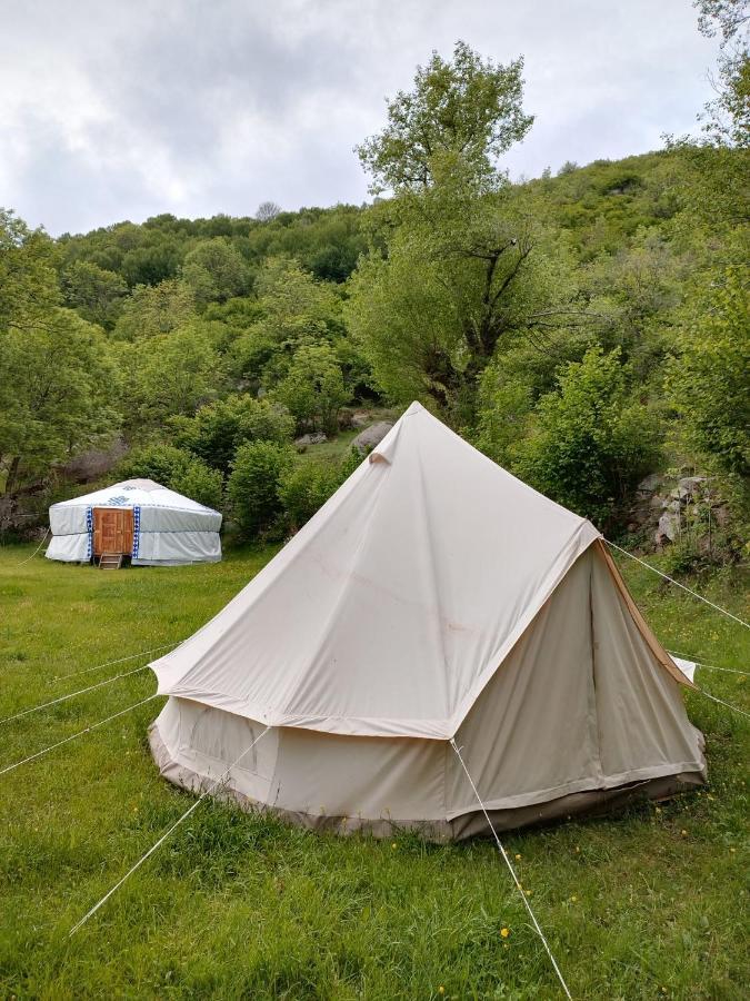 Tente Style Tepee Confort Hotell Latour-de-Carol Eksteriør bilde