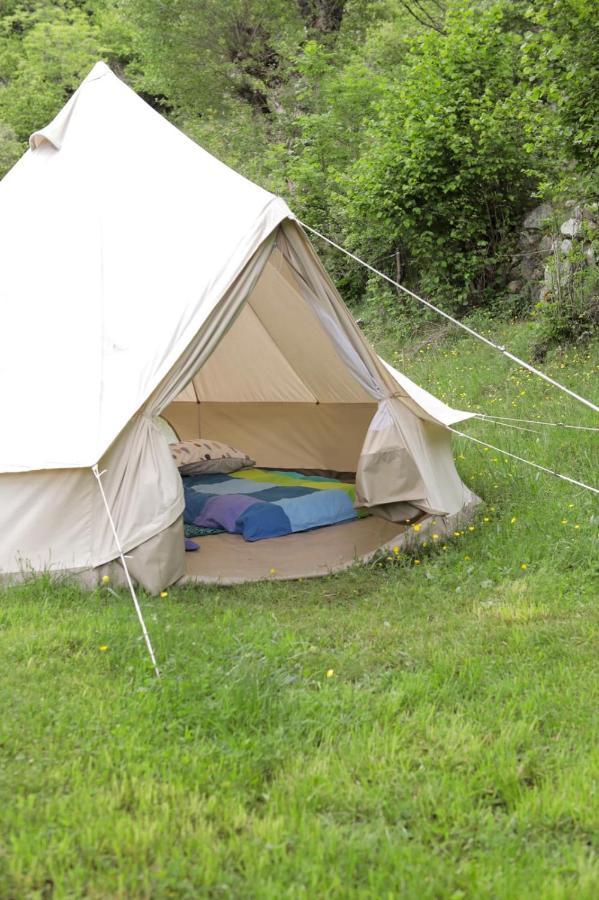 Tente Style Tepee Confort Hotell Latour-de-Carol Eksteriør bilde